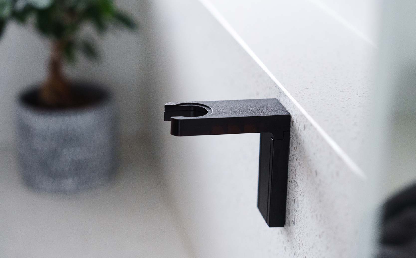 ミニマルなデザイン画像